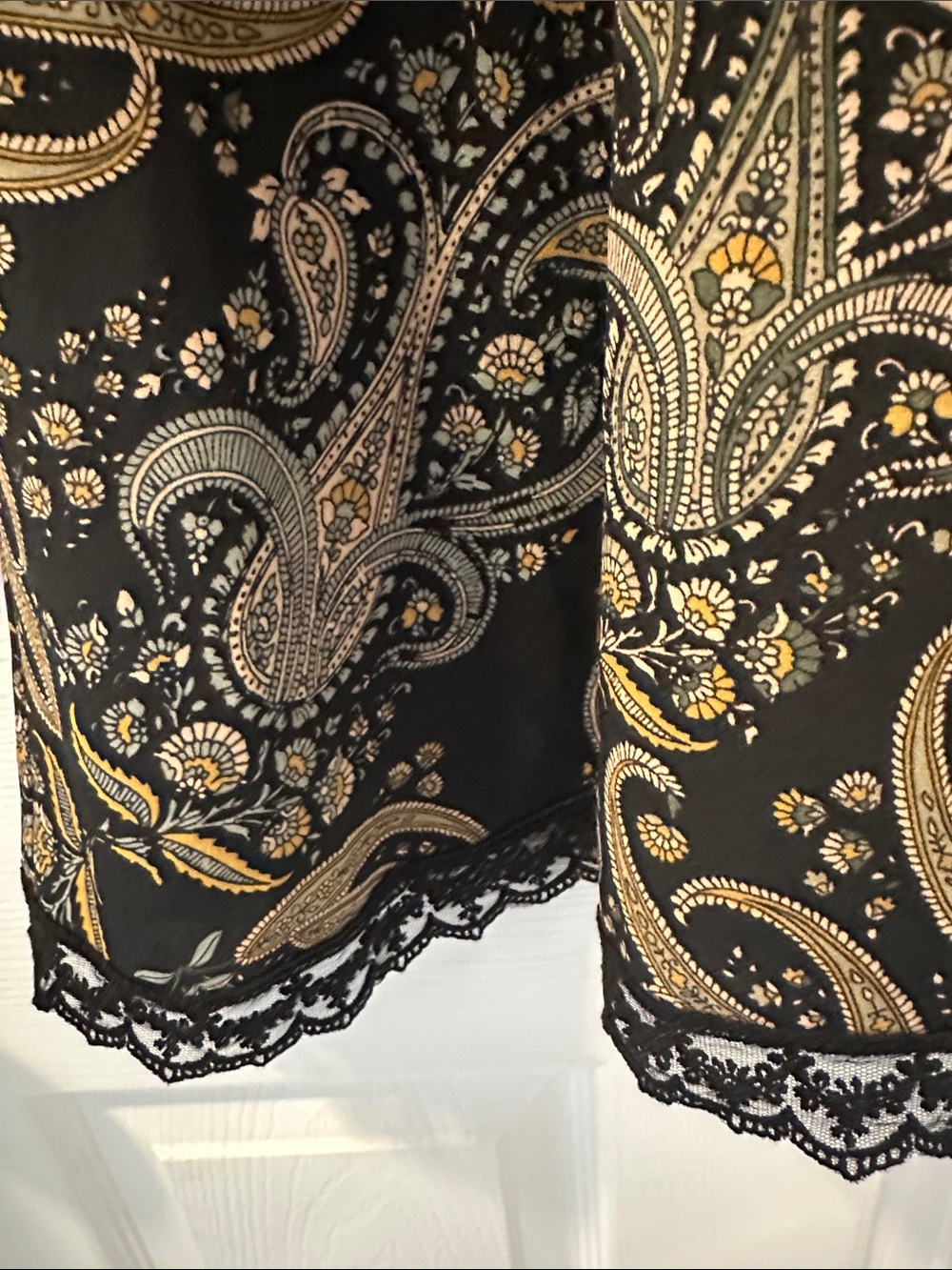 CUPCAKES AND CASHMERE Black Paisley Lace Long Sleeve Mini Dress SzS Feminine EUC - Picture 10 of 17